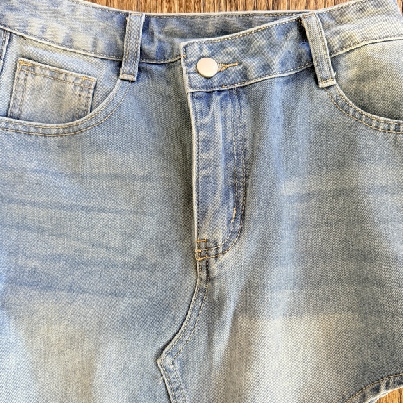 Shein Edgy denim midi skirt asymmetrical high lo in Blue - Picture 3 of 7